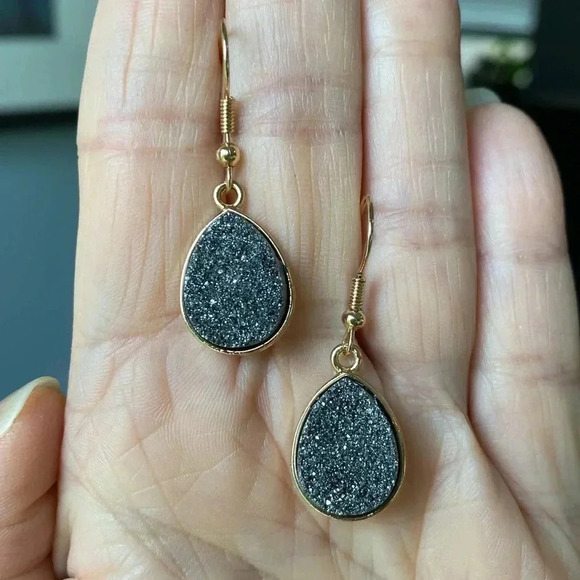 Platinum Faux Druzy Gold Drop Hook Earrings NWT - Picture 1 of 2